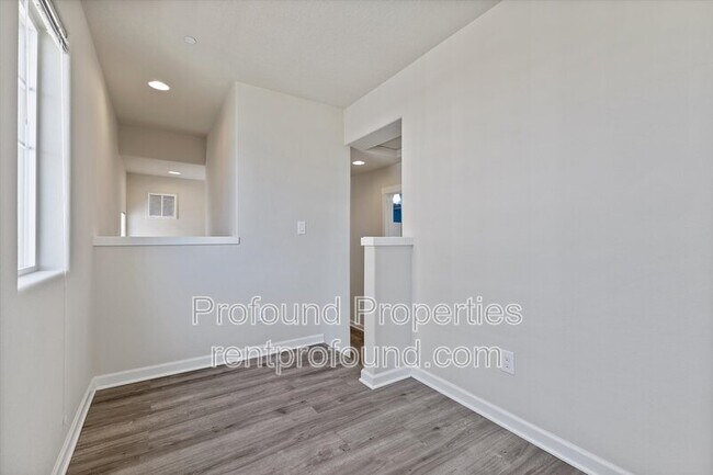 Building Photo - 13086 SW Aubergine Ter