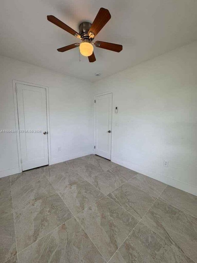 Building Photo - 9315 Little River Dr