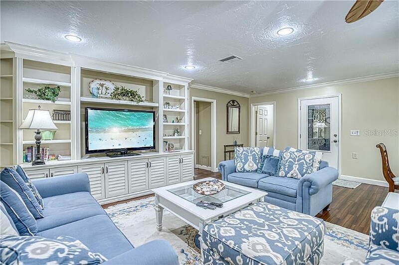 Building Photo - 314 Avenida De Paradisio