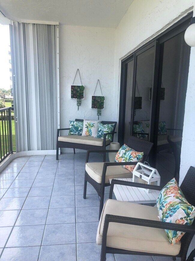 Building Photo - 5159 N Hwy A1A