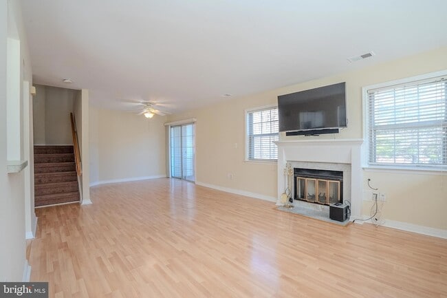 Building Photo - 6202 Cedar Ct