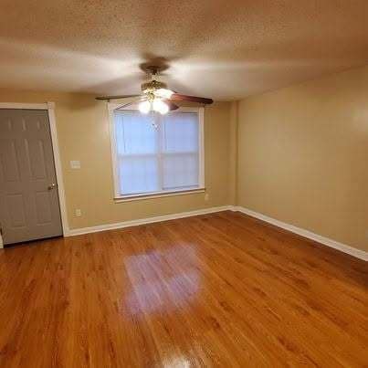 Building Photo - 220 Hunt Club Cir