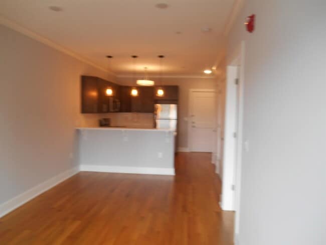 Building Photo - 3 Perrine Ave