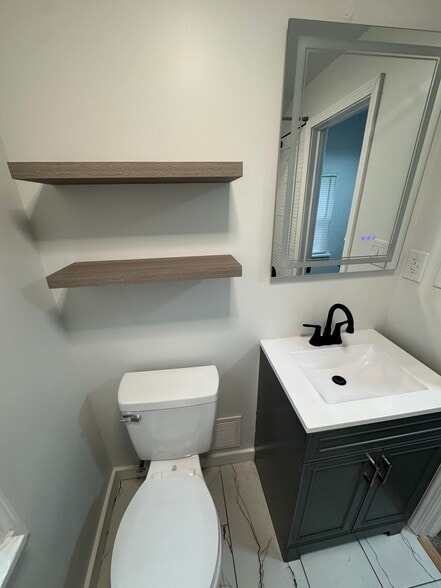 Building Photo - 540 Haverhill St