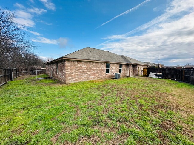 Building Photo - 3bd/2bd in Troy, TX