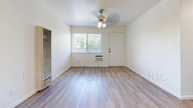Building Photo - 5968 Park Ave