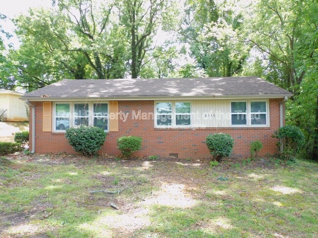 Primary Photo - 3016 Myra St