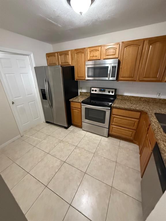 Building Photo - 5050 Ernst Ct