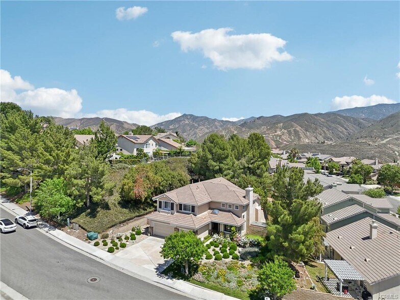 Building Photo - 14280 Yellowstone Ln