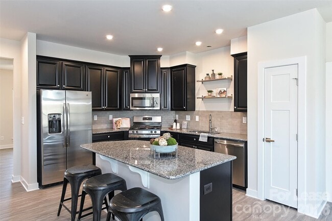 Building Photo - 12620 ES Draper Dr