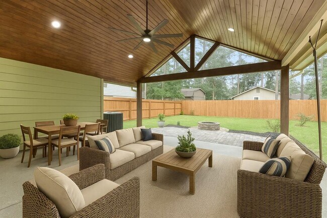 Building Photo - 15407 Cypress Gdns Dr
