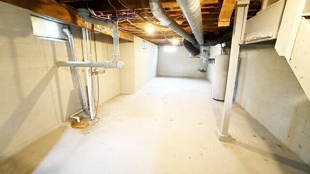 Building Photo - EAST SIDE UPDATED 3 BEDROOM 2 BATH HOME AVAILABLE NOW!