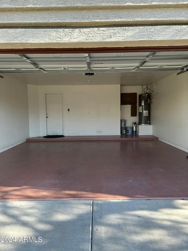 Building Photo - 1553 S 231st Ln