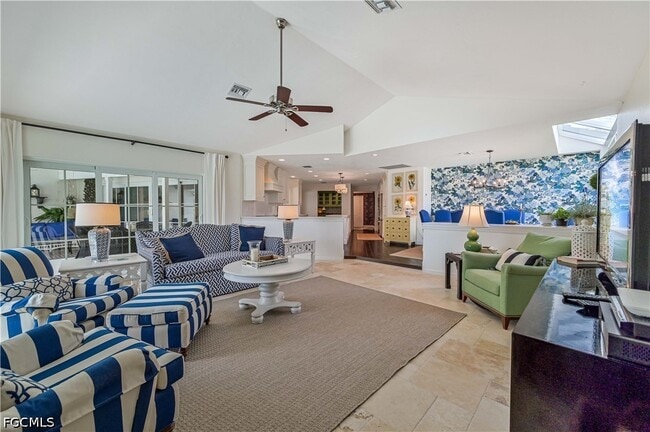 Building Photo - 28503 La Pluma Way