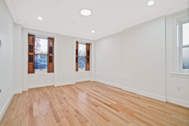 Building Photo - 1 Cambridge Pl