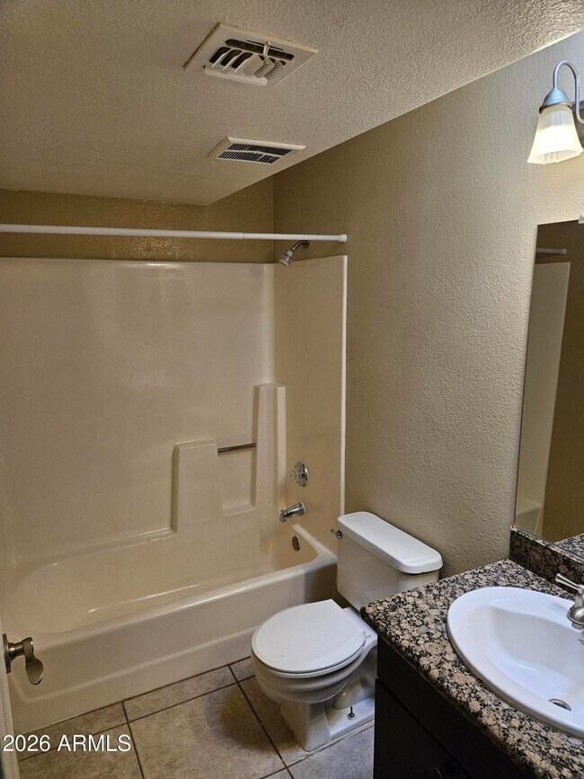 Building Photo - 835 N Granite Reef Rd