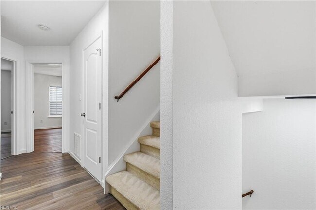 Building Photo - 1315 Teton Cir