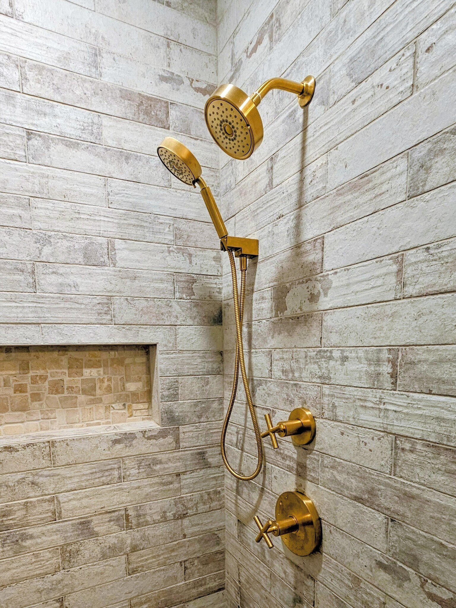 Building Photo - 105 S Windy Mansion Rd