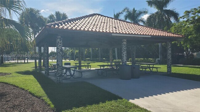 Building Photo - 7545 E Treasure Dr