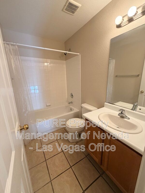 Building Photo - 505 Chestnut View Pl