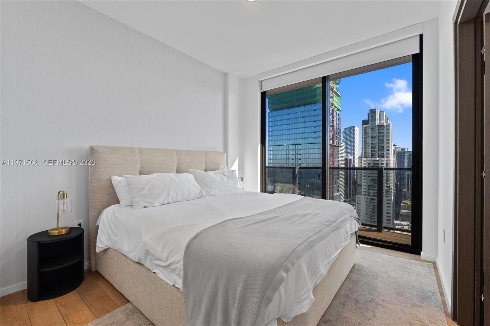 Building Photo - 398 NE 5th St