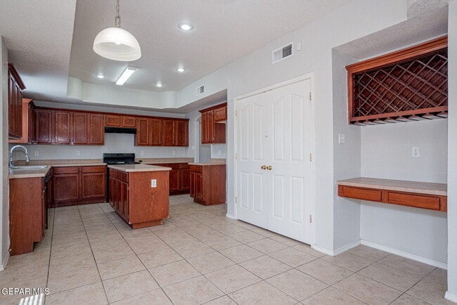 Building Photo - 3057 Tierra Mina Dr