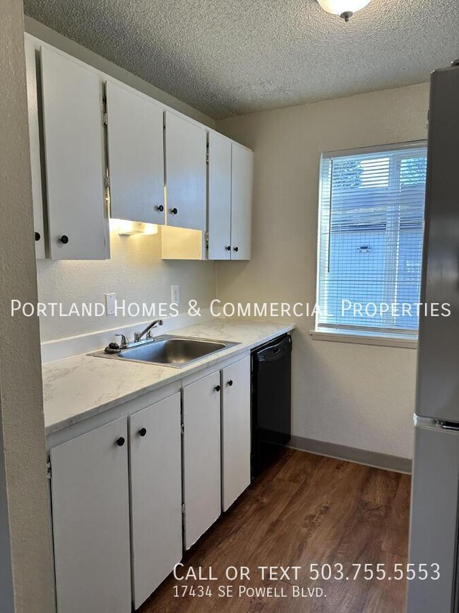 Building Photo - 2 - Bedroom Apartment, Upstairs, Near Tran...