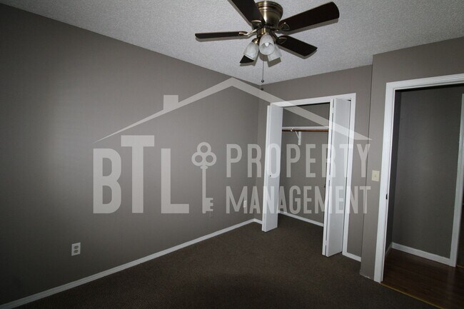 Building Photo - 114 Rose Oneill Dr