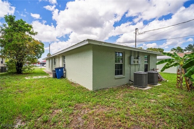 Building Photo - 5443 Sago Ave