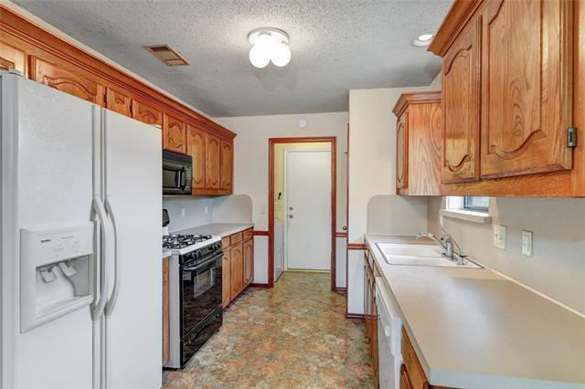 Building Photo - 8241 Christie Dr
