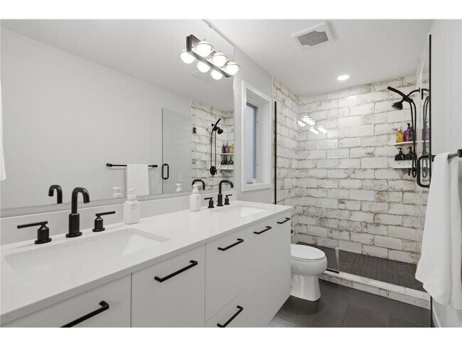 Building Photo - 16114 Durango Trail