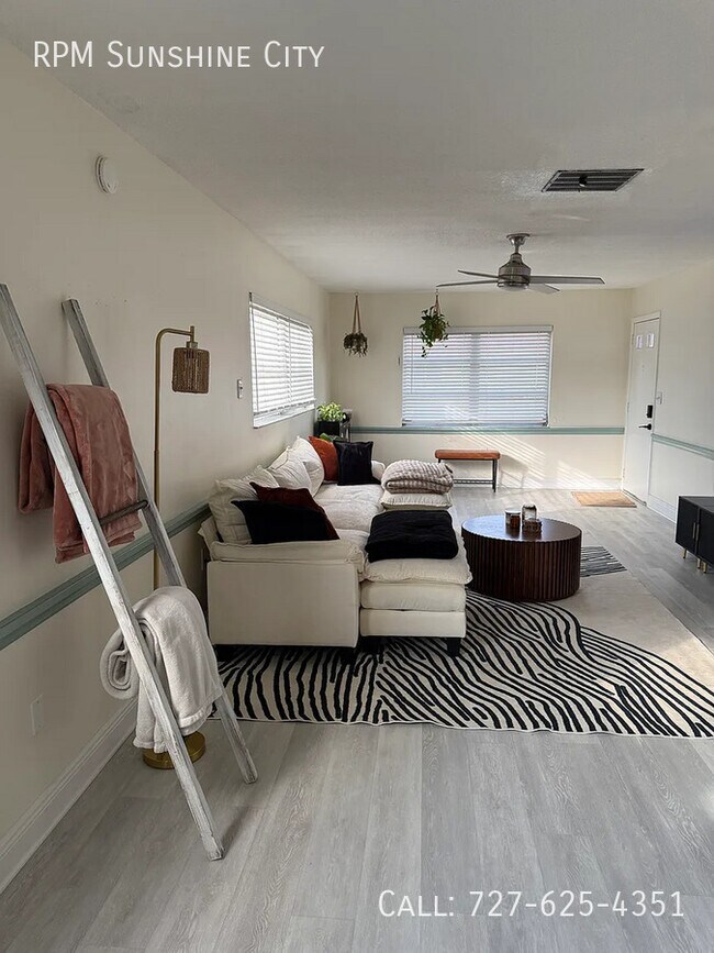 Building Photo - 5865 37th Ave N