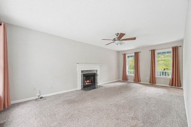 Building Photo - 1610 S Wade Ave