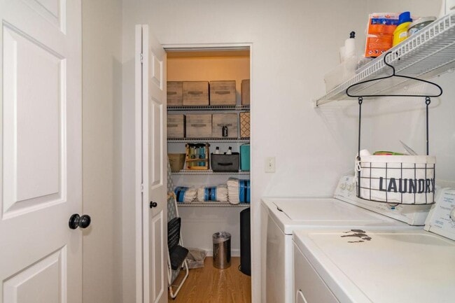 Building Photo - 2030 Brookhurst St