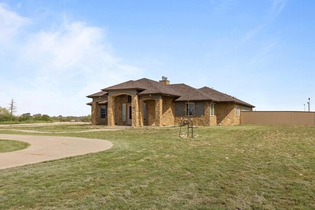 Building Photo - 3701 Timber Wolf Trl