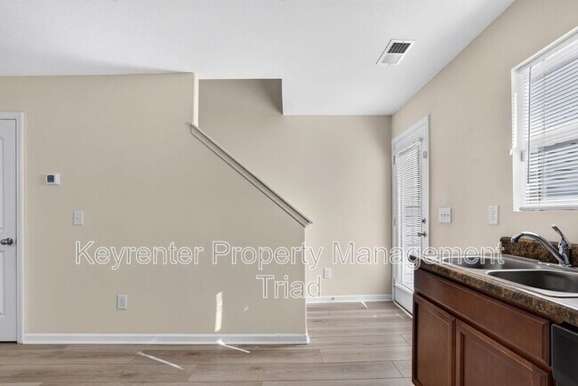 Building Photo - 1168 Brooksridge Way