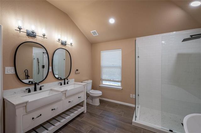 Building Photo - 1701 Peregrine Dr