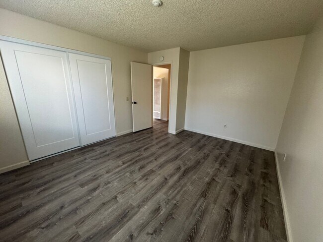 Building Photo - z6850Countryclubdr