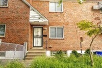Building Photo - Stunning 3-Bedroom Townhome with One-Car Garage! Available NOW!