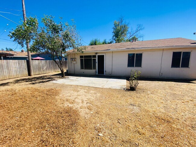 Building Photo - 8893 Kelsey Dr