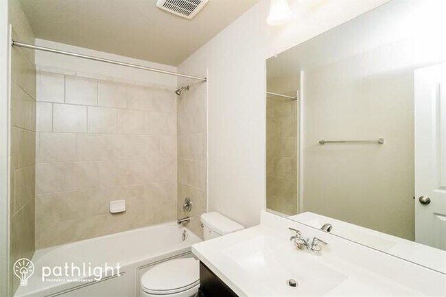 Building Photo - 5133 Blue Ivy, Bulverde, TX, 78163