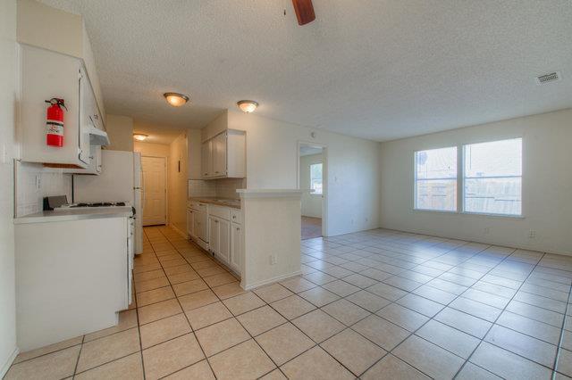 Building Photo - 6906 Deep Cir