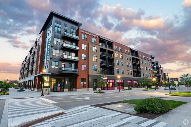 Building Photo - The Approach at Summit Park