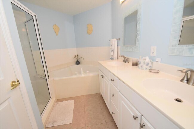 Building Photo - 6984 Prosperity Cir