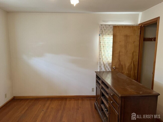 Building Photo - 30 Cypress St