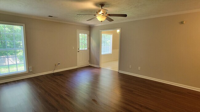 Building Photo - Laurel Creek Subdivision