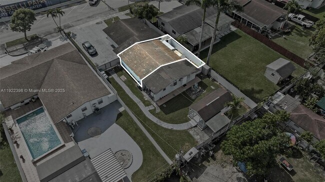 Building Photo - 11441 SW 2nd St