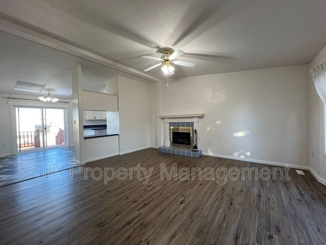 Building Photo - 2516 15th St S