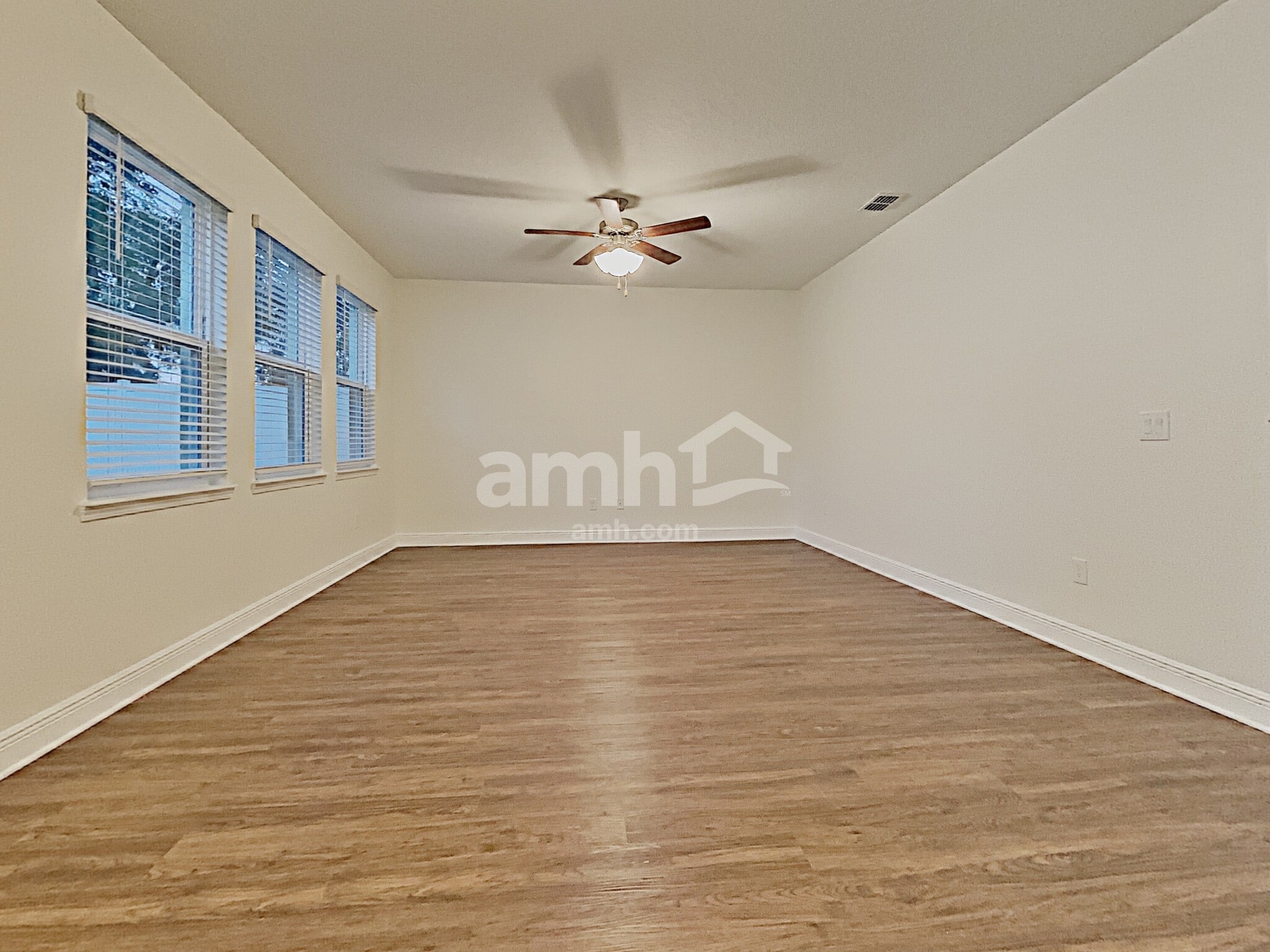 Building Photo - 737 Zarabrooke Ct