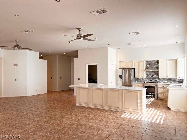 Building Photo - 41 Sahalee Dr
